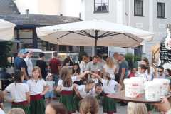 c1c0a305-8be4-42b1-bad5-973634485a92