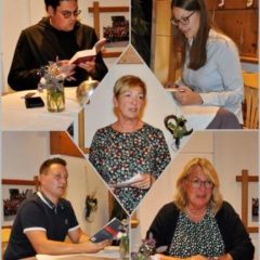 KirchhamerInnen stellen ihre Lieblingsbücher vor-4 LeserInnen-4 verschiedene Bücher-4 interessante Berichte über gelesene Bücher!